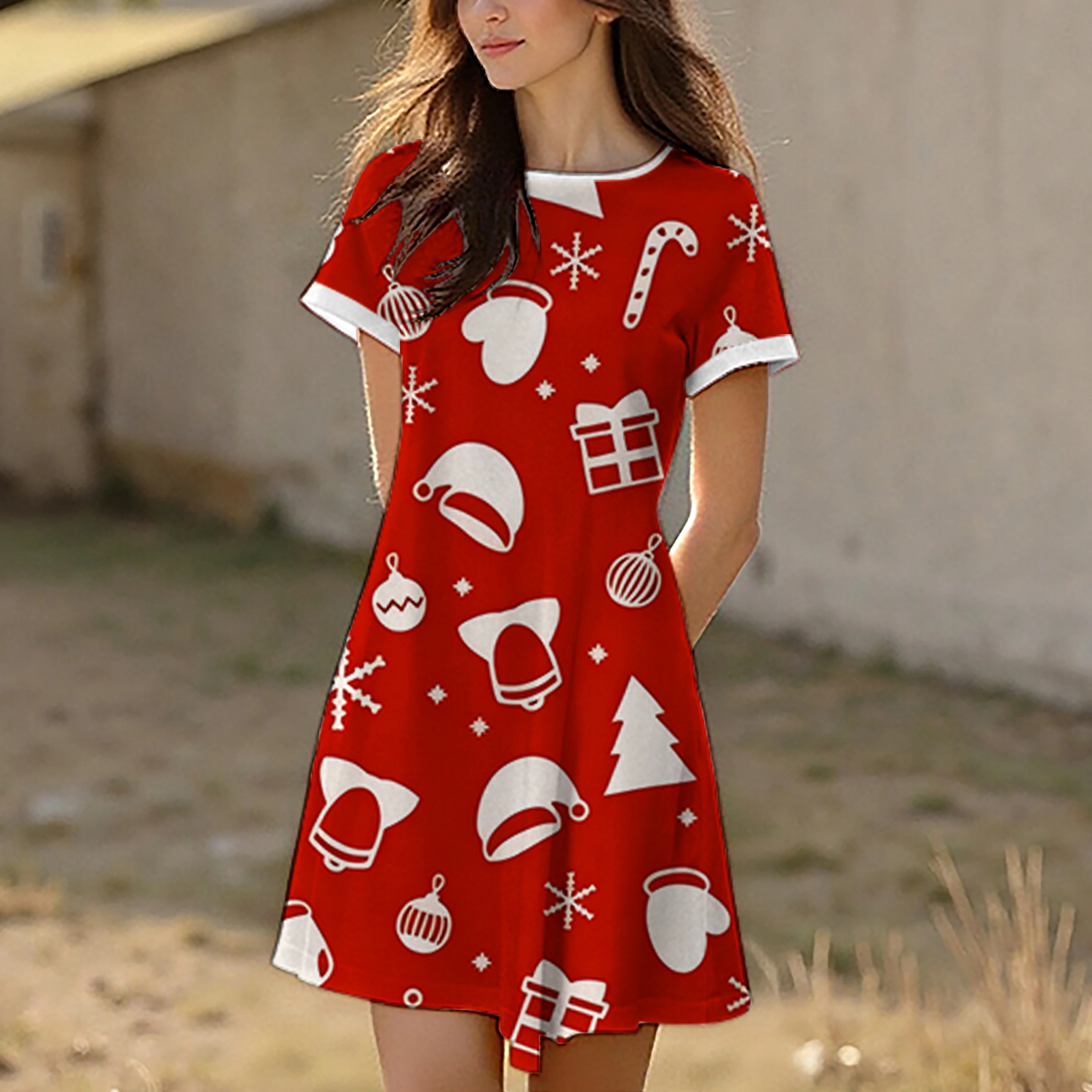 فستان نسائي صيفي لعيد الميلاد برقبة دائرية وأكمام محيطة، كاجوال، مريح وأنيق بنمط عيد الميلاد