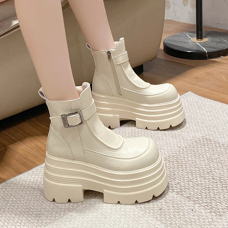 Thumbnail 4 - #25 Trending Snowshoes Right Now