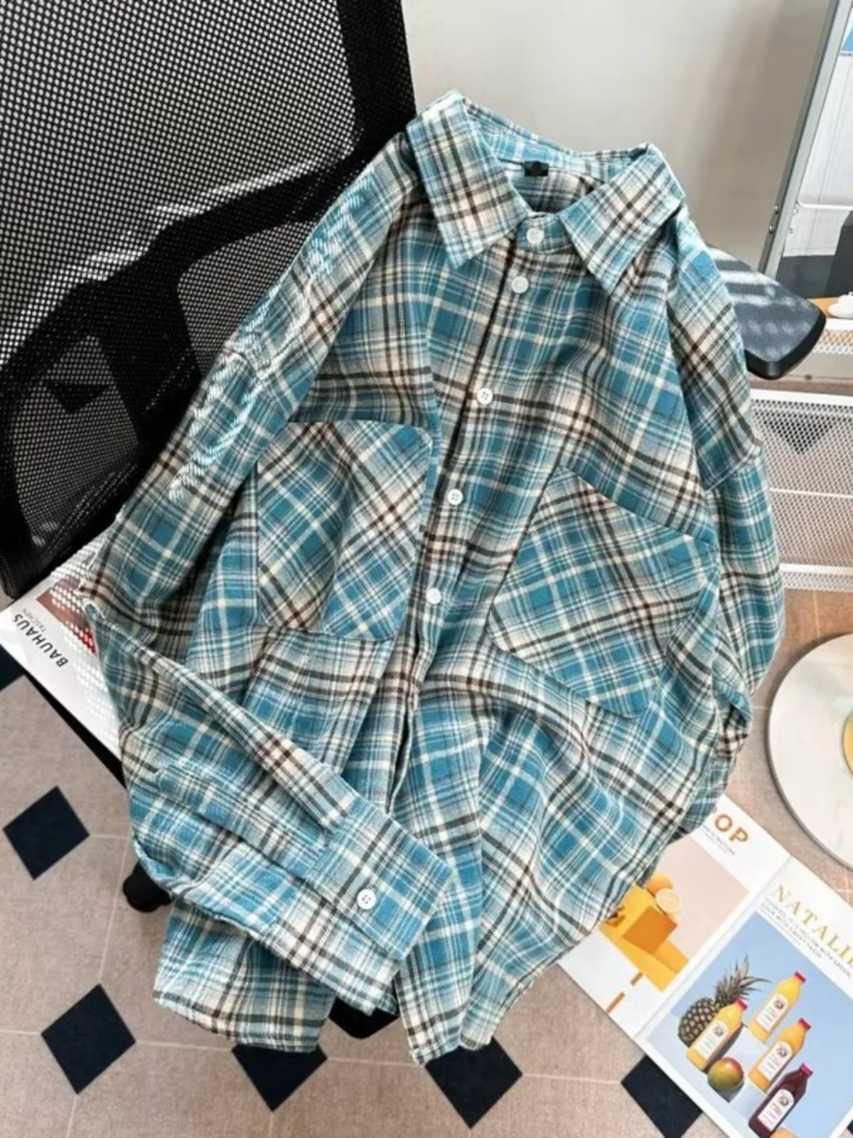 

Plaid Long Sleeve Casual Shirt Men's Spring Autumn Style Retro Workwear Jacket Loose Fit Youth Fashion Button down Shirt