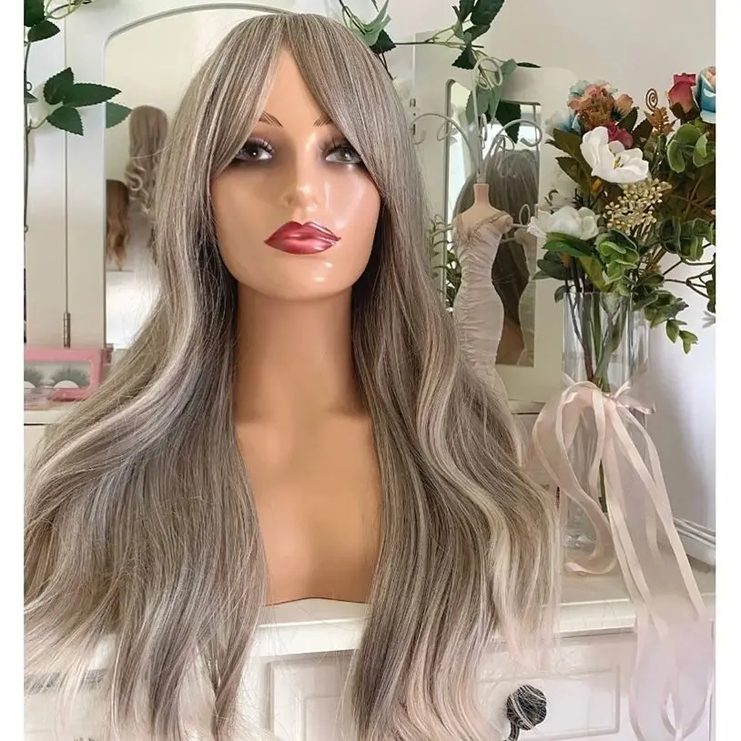 Ombre Ash Grey Platinum Wig longgar berwarna gelombang HD transparan renda depan Wig dengan poni sintetis untuk wanita tanpa lem