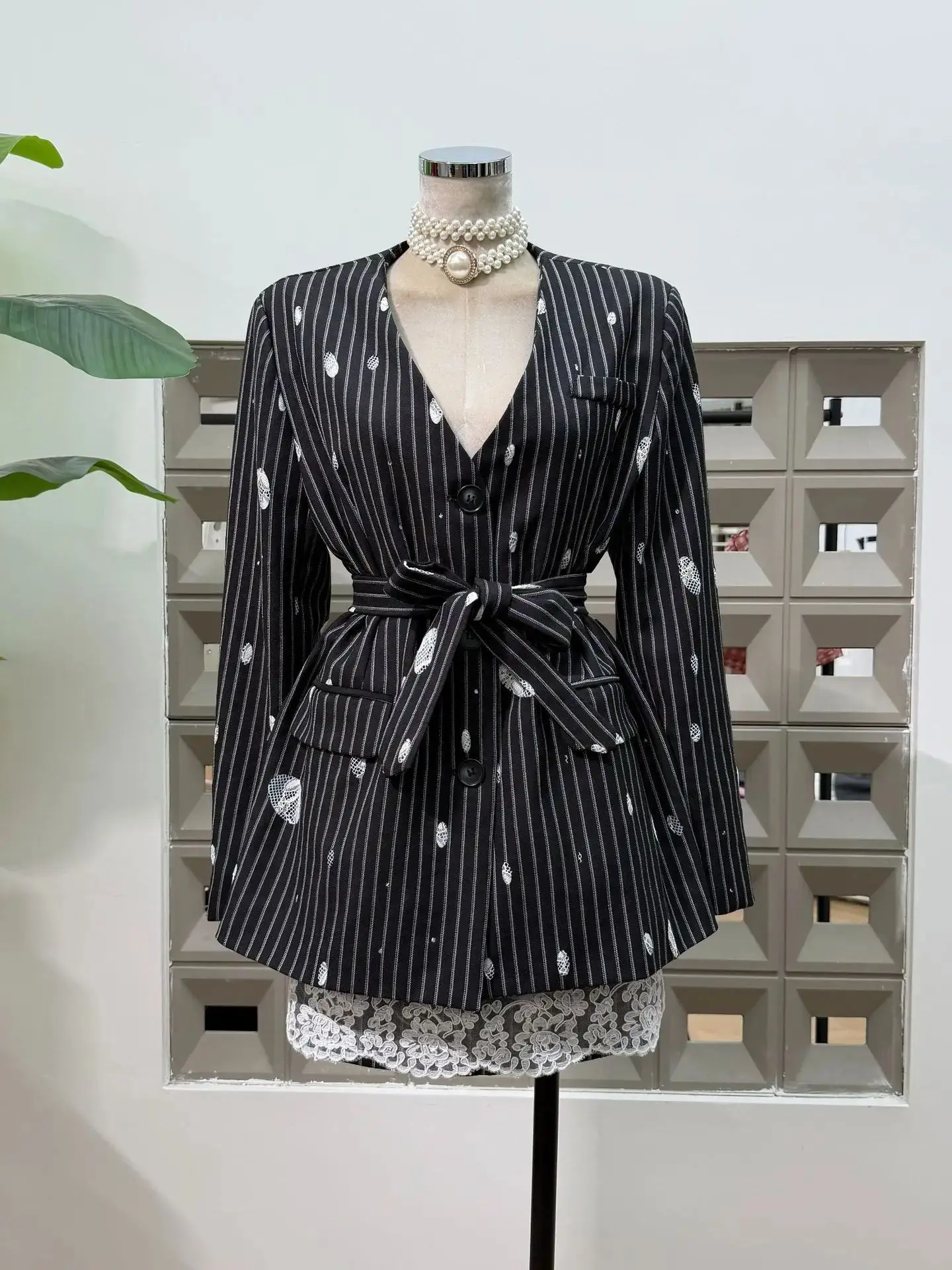 Hot New Autumn Winter Fashion Style Women Two-Piece Set V-Neck Lace Evening Gown Christmas Party Dress Midi Suit Skirt Coat Belt