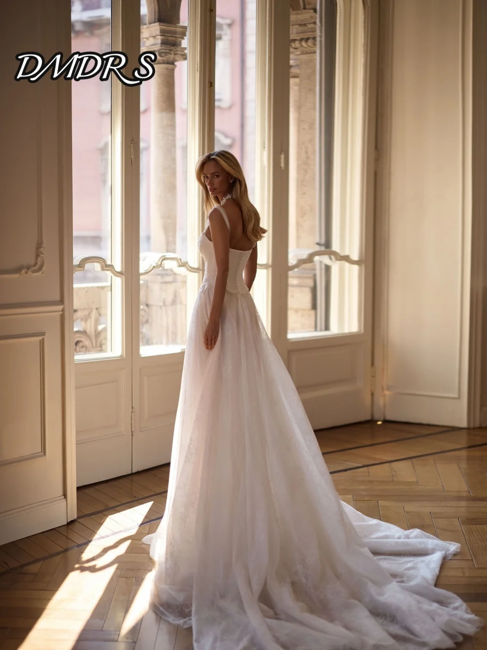 Elegante Spaghettiträger Brautkleider Sexy ärmelloses Spitzenhochzeitskleid Romantisches A-Linie bodenlanges Kleid Vestidos De Novia