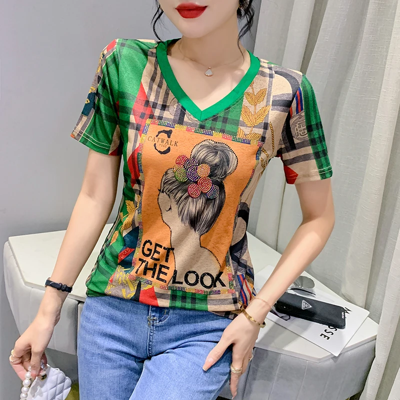 

2023 New Summer European Style T-Shirt Chic Sexy V-Neck Printed Plaid Diamonds Women Short Sleeve Tops Pullover Slim Tees 32335