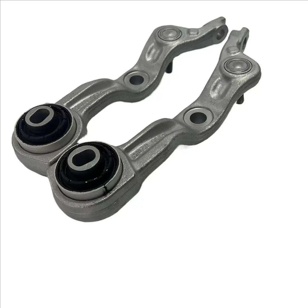 

2PCS Front Lower Control Arm Kit For Mercedes-Benz W230 SL 55 500 350 R230 A2303303307 A2303301607