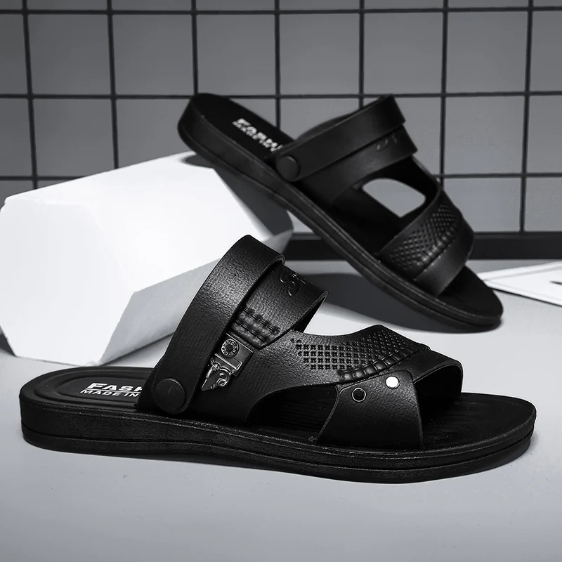 

Mens Leather Slippers Comfortable Outdoor Non-slip Flip Flops Slides Breathable Summer Sandals for Men Soft Sole Beach Slippers