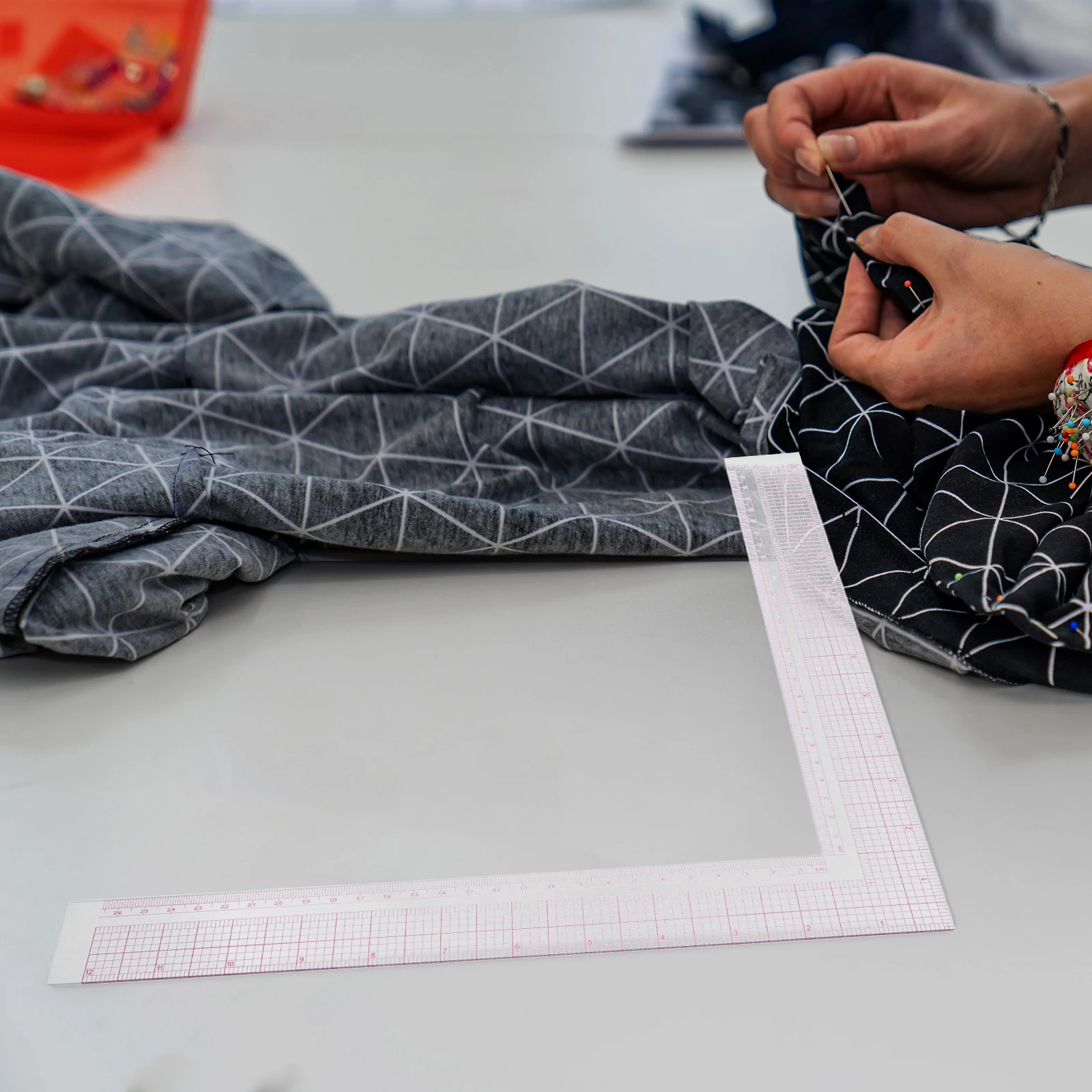 

Pattern Grading Ruler High Precision L-Shaped Plastic Measuring Tool For Uniform Design Sewing Drawing Correction Contour