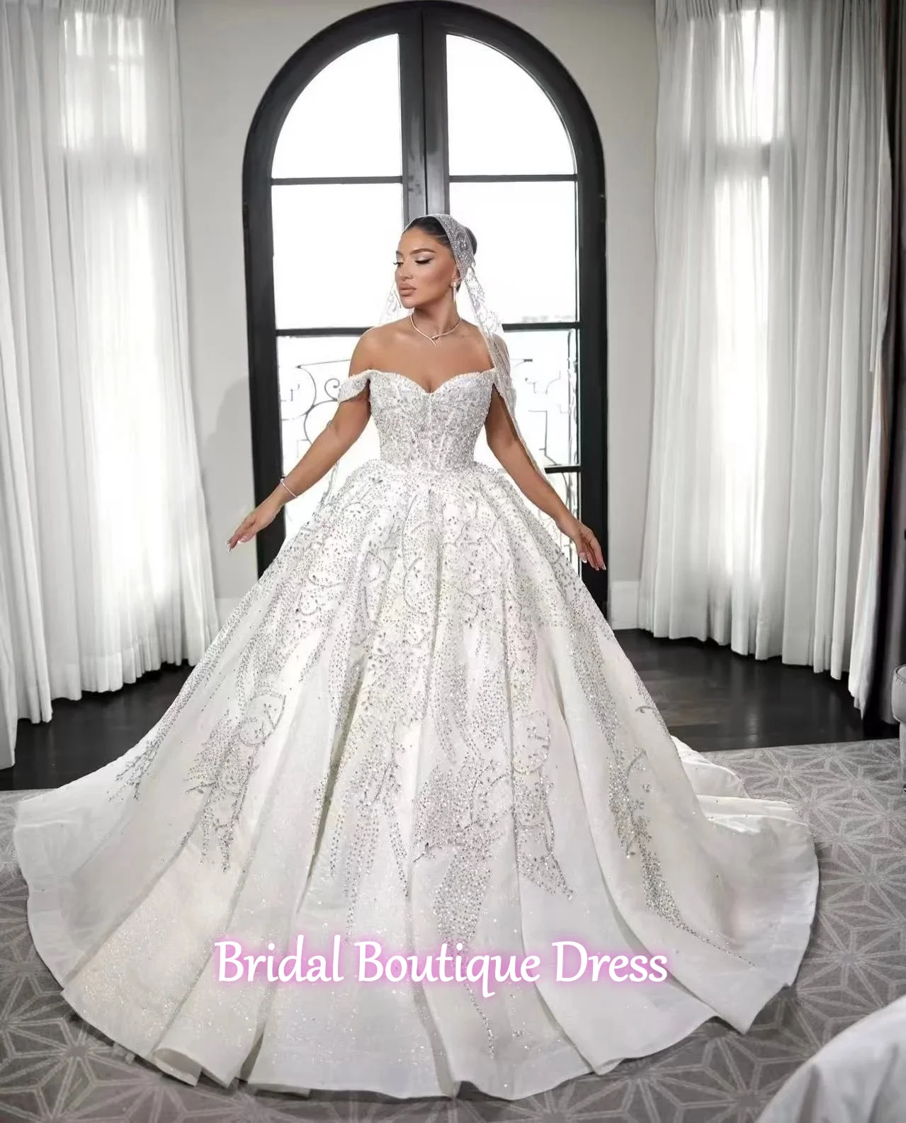 Customized Luxurious Shiny Lace Sweetheart Ball Gown Wedding Dress Beading Pearls Appliques Bridal Gowns Train vestidos de novia