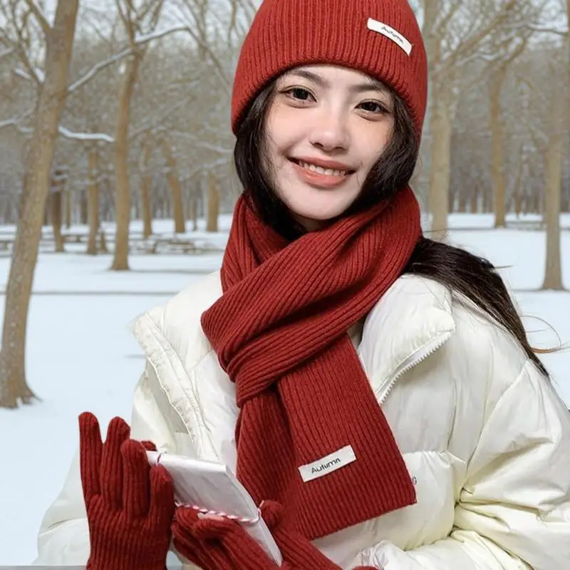 محبوك الشتاء وشاح امرأة بلون قبعة وشاح قفازات المرأة يندبروف الكبار ثلاث قطع مجموعة موضة المرأة وشاح طقم قبعات