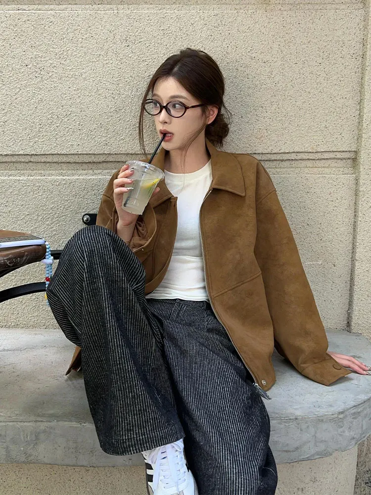 

Женская замша в стиле ретро, американская осень 2025, новый дизайн, свободный повседневный воротник-стойка, размер, маленькая мода, молния