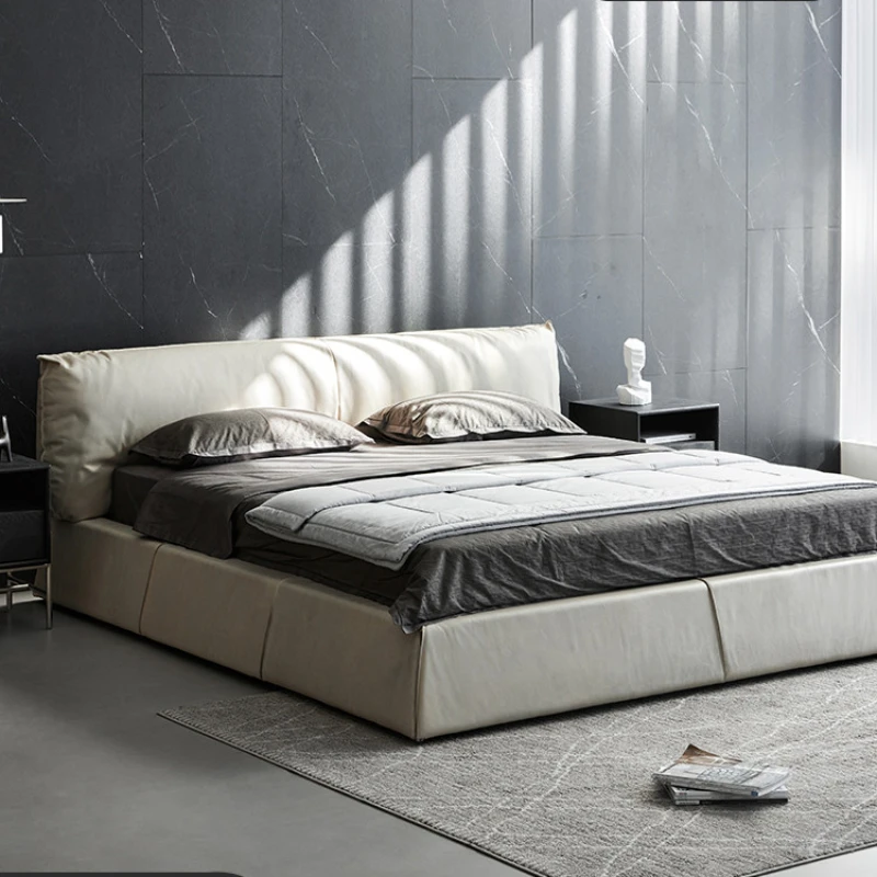 Italian light luxury leather bed, high-end and grand master bedroom king bed, modern and minimalist wedding bed, minimalist