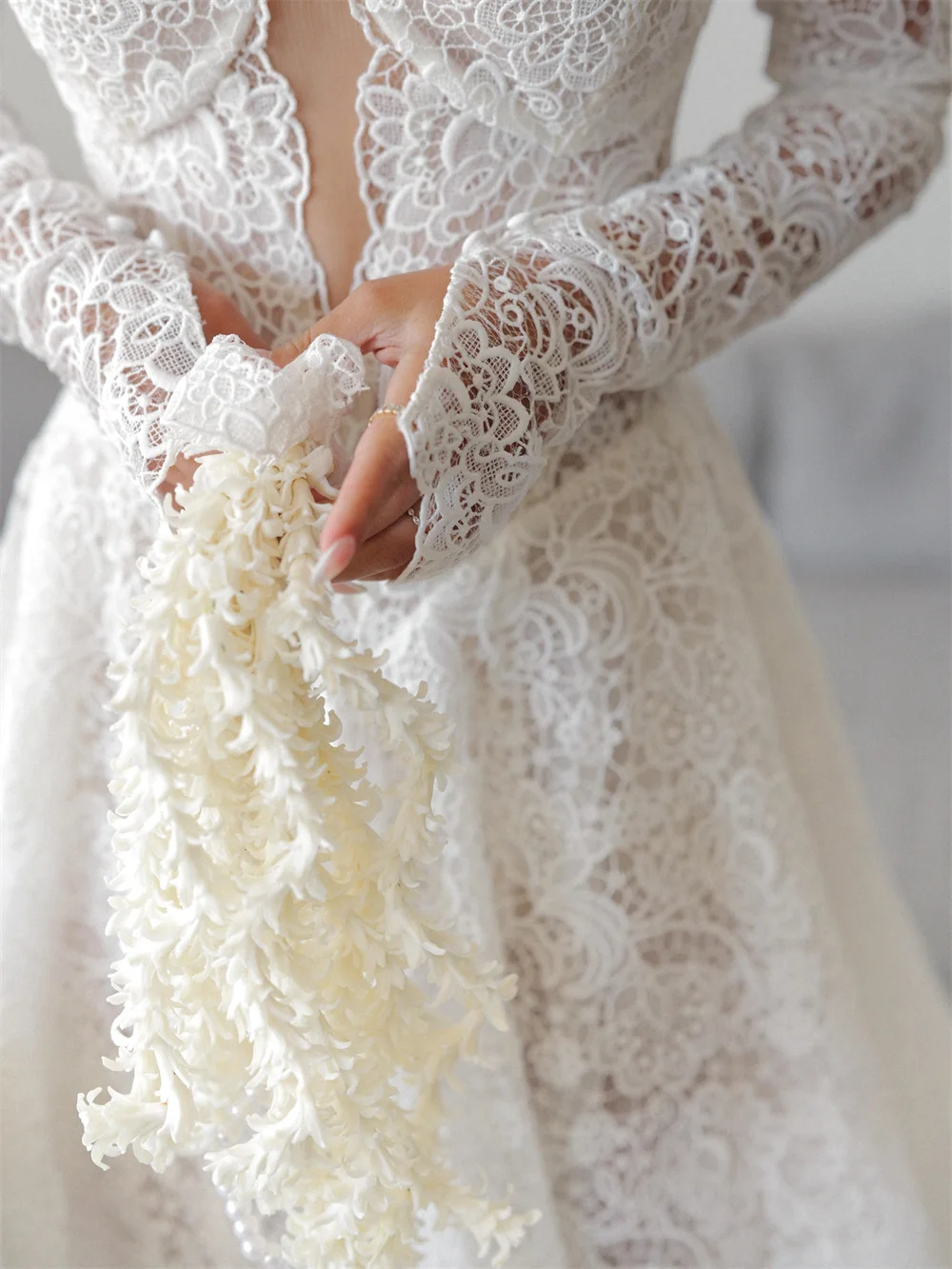 Tokyo Vintage Corset Lace A Line Wedding Dress Strapless Sexy Bridal Gown Elegant Destination Outdoor Wedding Reception Gowns