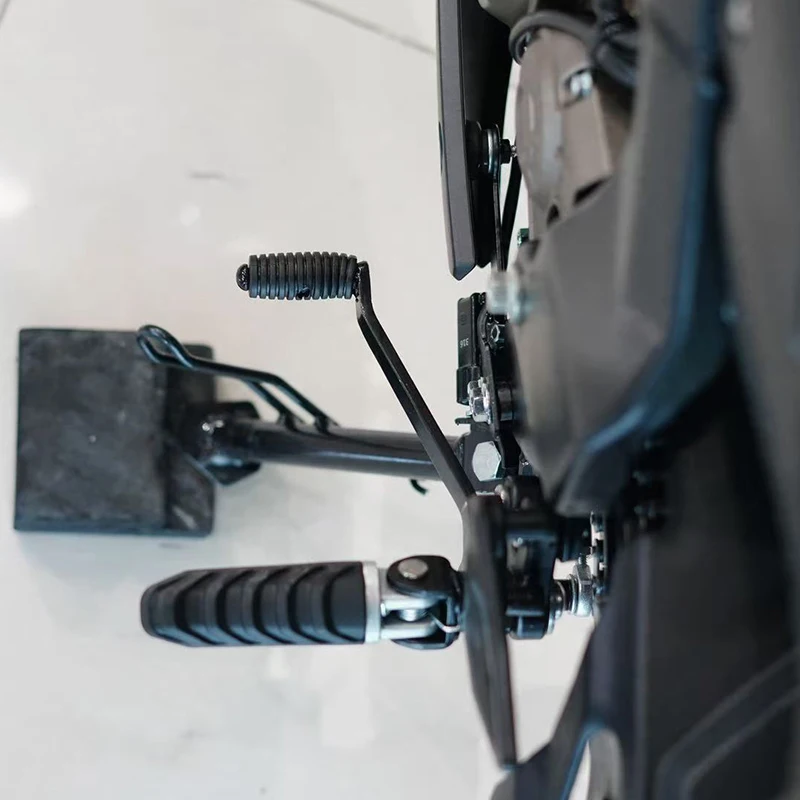 Motorcycle Left Right Front Pedal Bracket Assembly Gear Lever Brake Pedal Shift Gear Change For QJMOTOR SRK 125S SRK125S - view 5