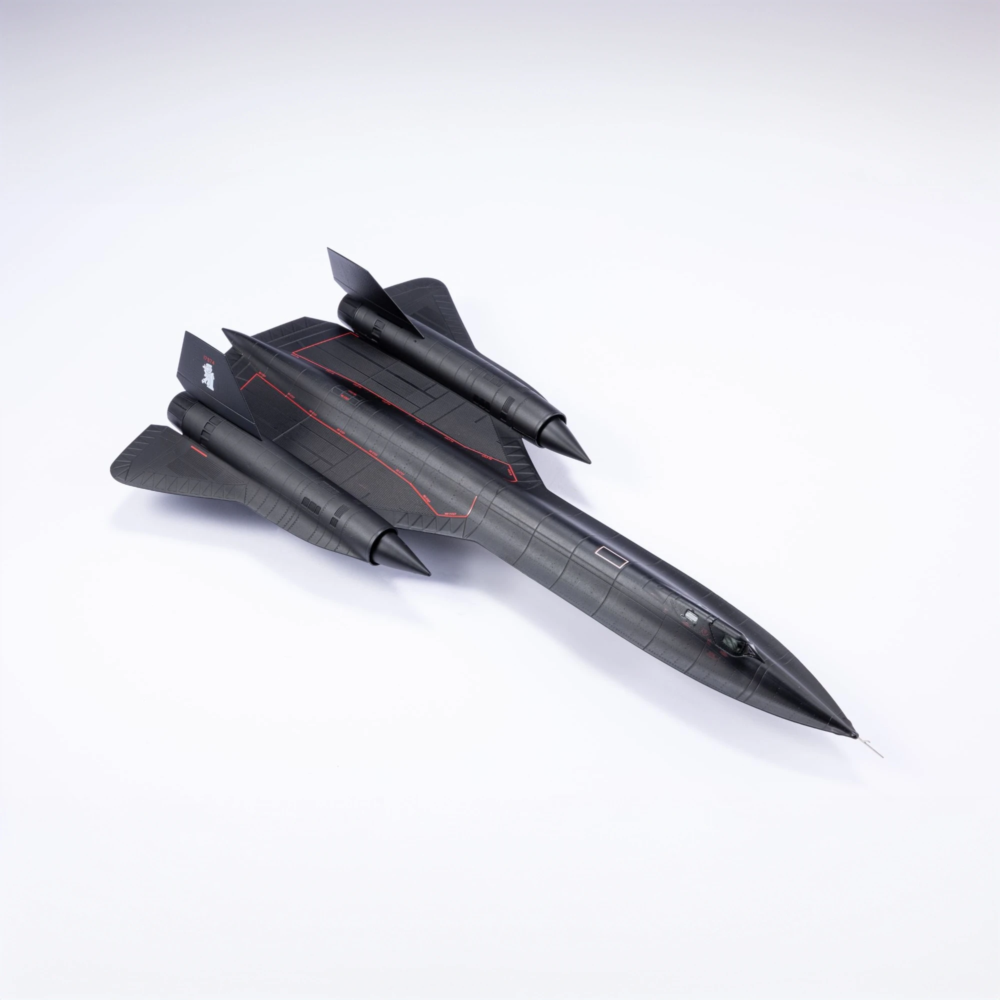 SR71 1/72 Scale Metal Model Airplane (Including Base) Scale Model Home Placement, Collection and Decoration Creative Gift