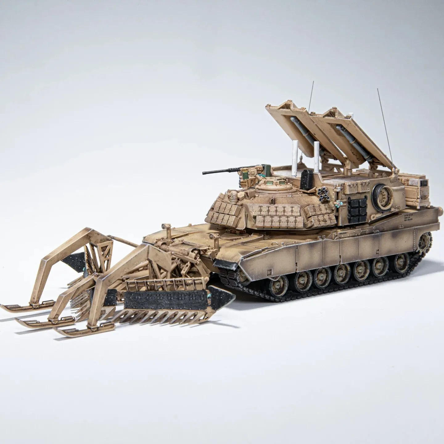 AM 1/72 M1ABV Assault Breacher Vehicle M1150 Mine Clearing Tank Heavy Engineer Combat Vehicle Finished Model