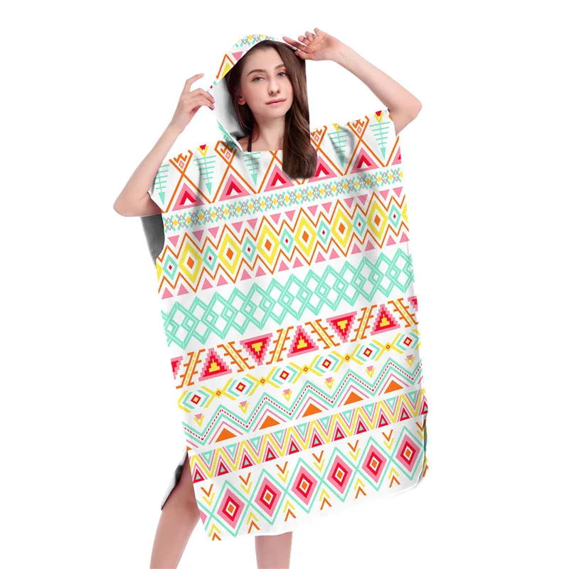 

Customized Summer Hooded Bath Beach Towel Microfiber Wetsuit Changing Robe Poncho Surf Towel for Swimming Pool Beach Bathrobe