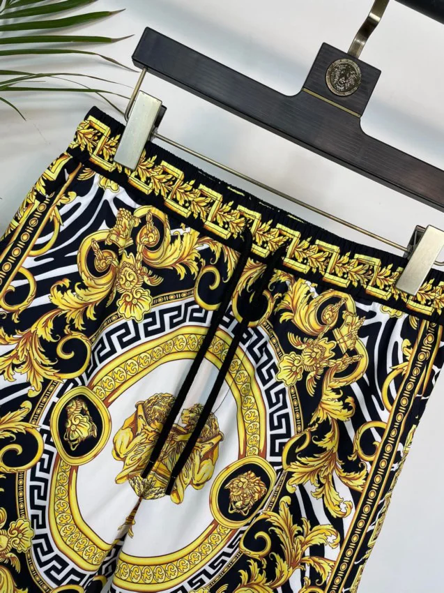 Beach pants men\'s summer ins casual loose shorts cropped pants men\'s plus size trend gold high-end print comfortable and loose