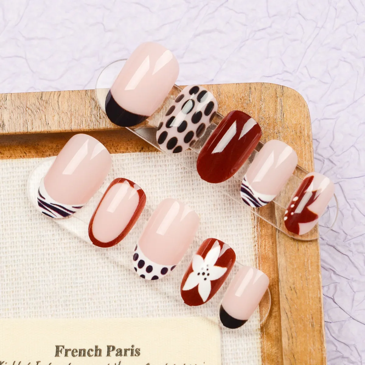 

24PCS Sweet Cool Style Press on Nails Nude Leopard Print Almond False Nails European American Hot Girls Trendy Daily Manicure 네일