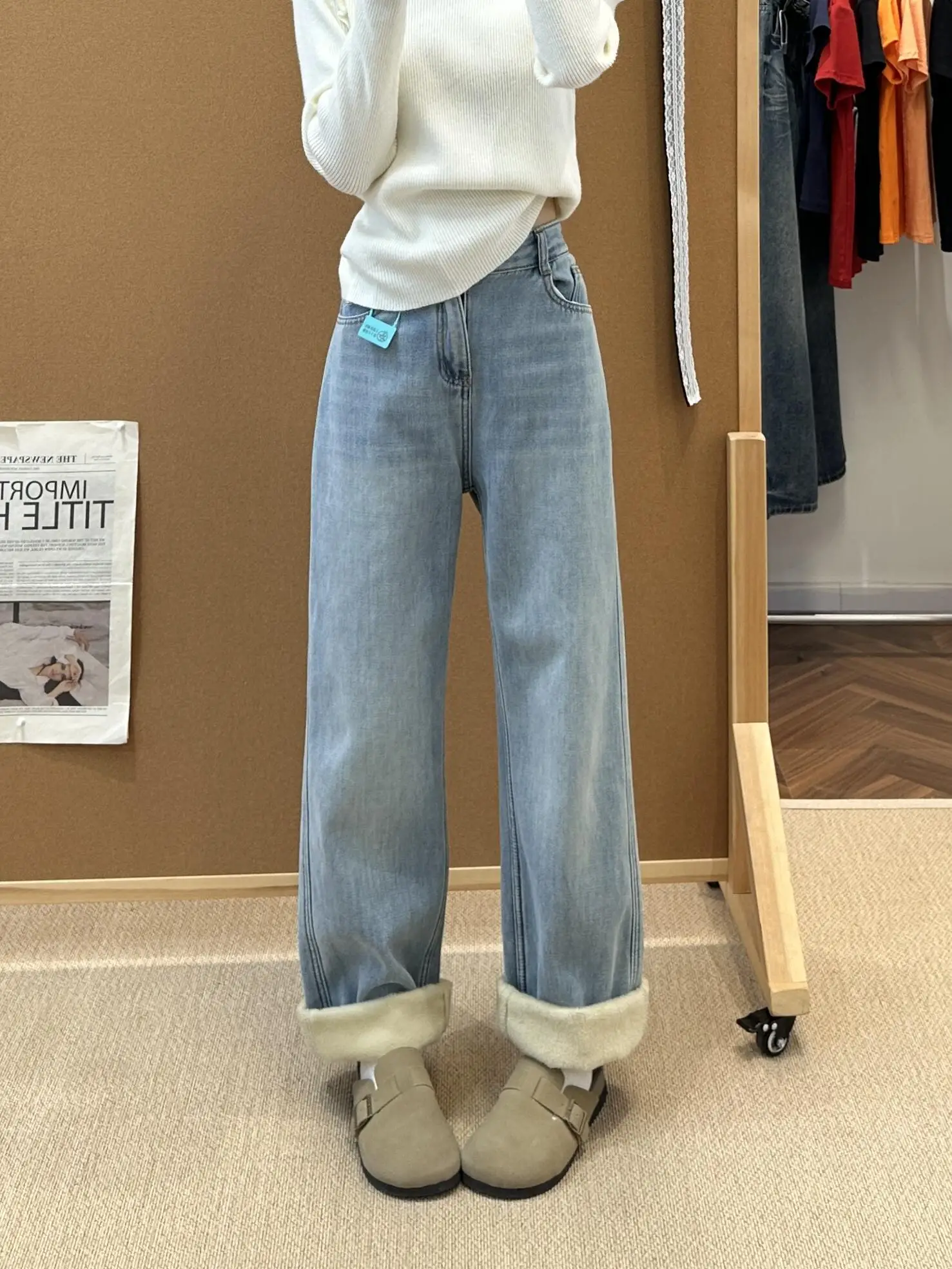 

High Waist Fleece Lined Straight Leg Jeans Women Winter 2025 New Style Slimming Small Size Wide Leg Pants Casual Wear