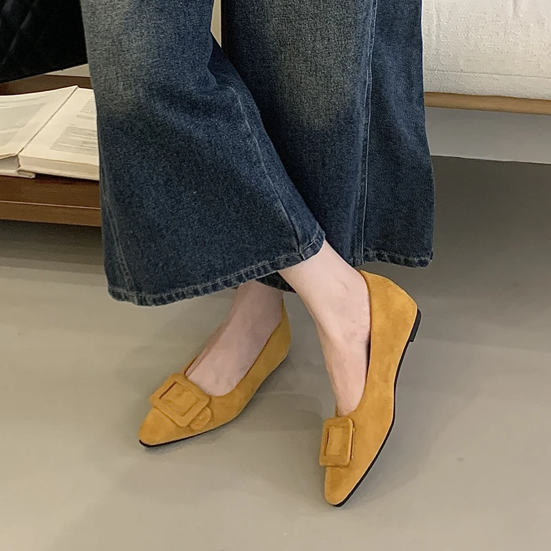 SUOJIALUN 2026 العلامة التجارية الجديدة النساء حذاء مسطح مشبك الموضة أشار تو الضحلة الانزلاق على أحذية Slingback فستان خارجي قارب الأحذية #4