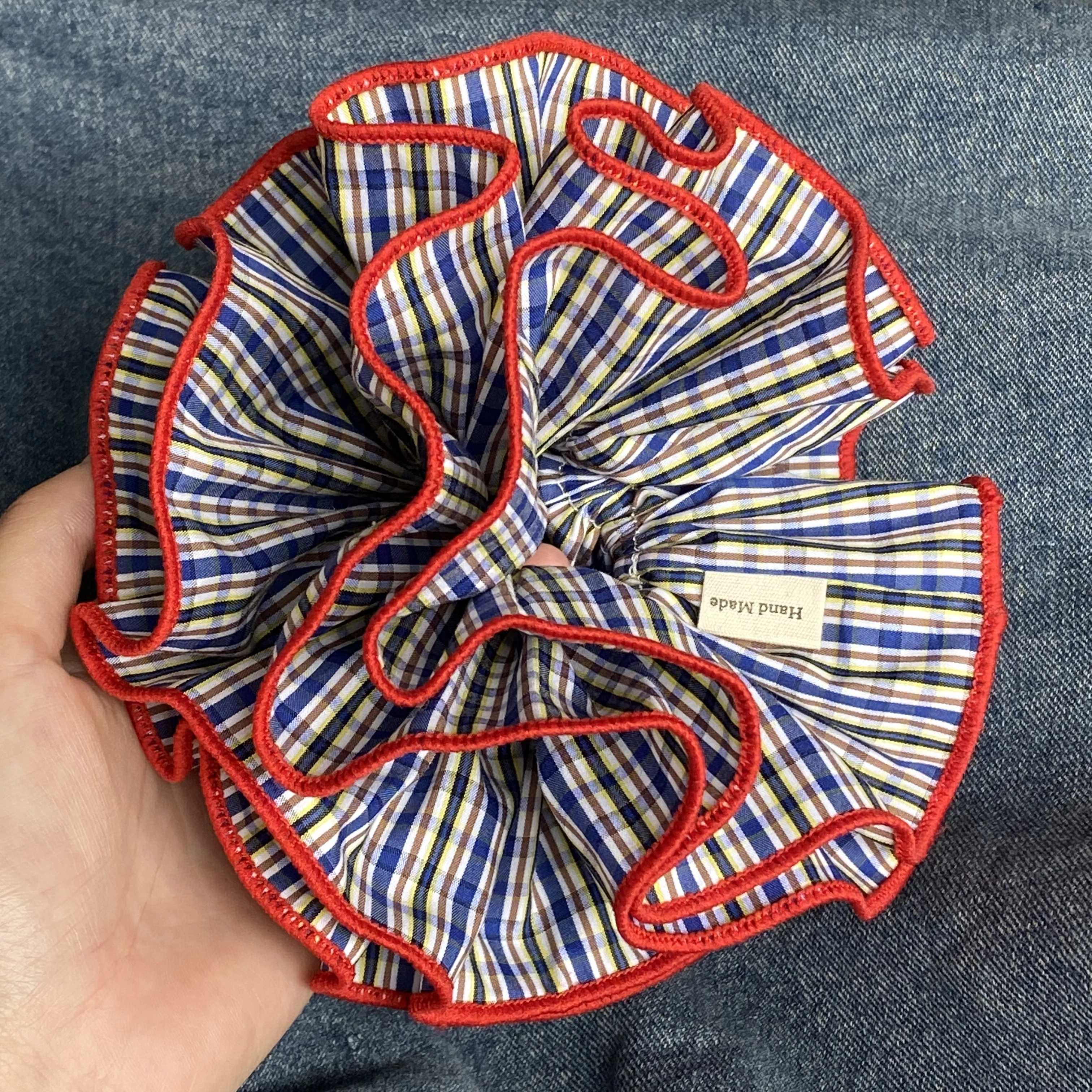 1개의 절묘한 수제 모자: 패셔너블한 자외선 차단 및 세련된 데일리웨어를 위한 독특한 디자인