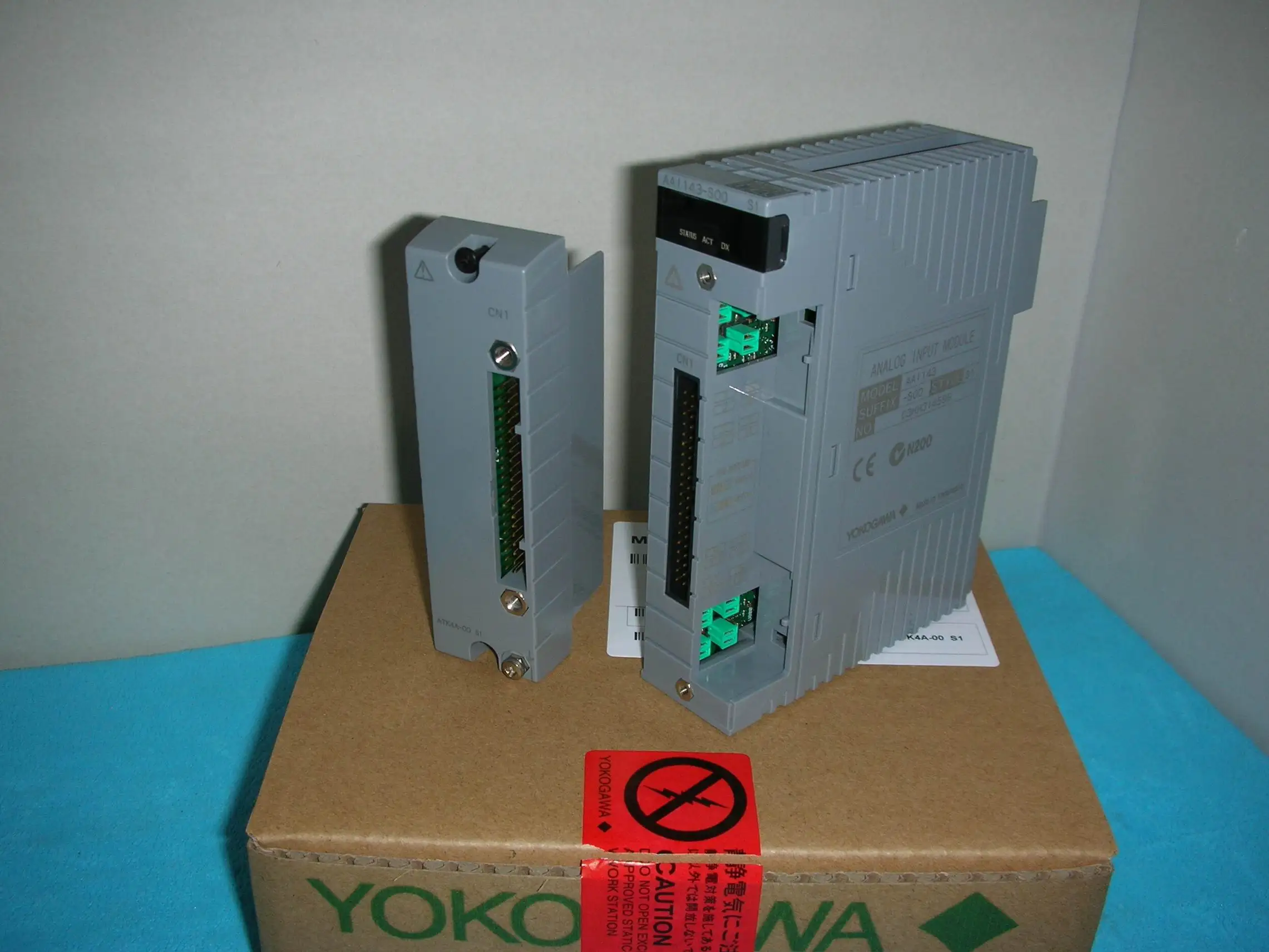 

YOKOGAWA AAI143-S00 S1 + ATK4A-00 S1