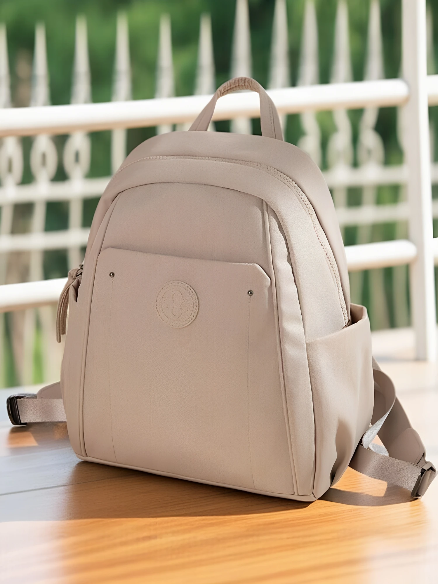 sac-a-dos-tendance-en-tissu-oxford-grande-capacite-pour-femme-nouveau-modele-2026-sac-de-voyage-leger-pour-ordinateur-et-livres-ideal-pour-les-trajets-quotidiens