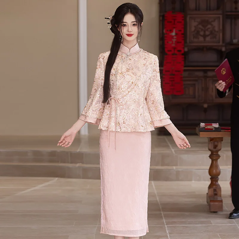 

Розовое обручальное платье, улучшенное Cheongsam, новый китайский тост для невесты, свадьба, задняя дверь, небольшой темпераментный комплект-близнец