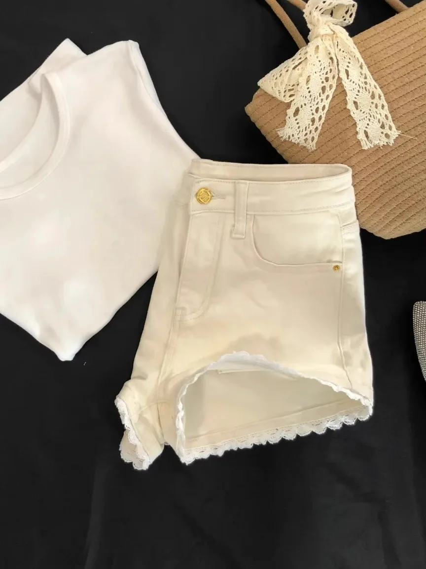 Simple Lace Splice Fashionable A-Line Shorts Summer Trend Slimming High Waist Denim Shorts Casual Style Wide Leg Pants
