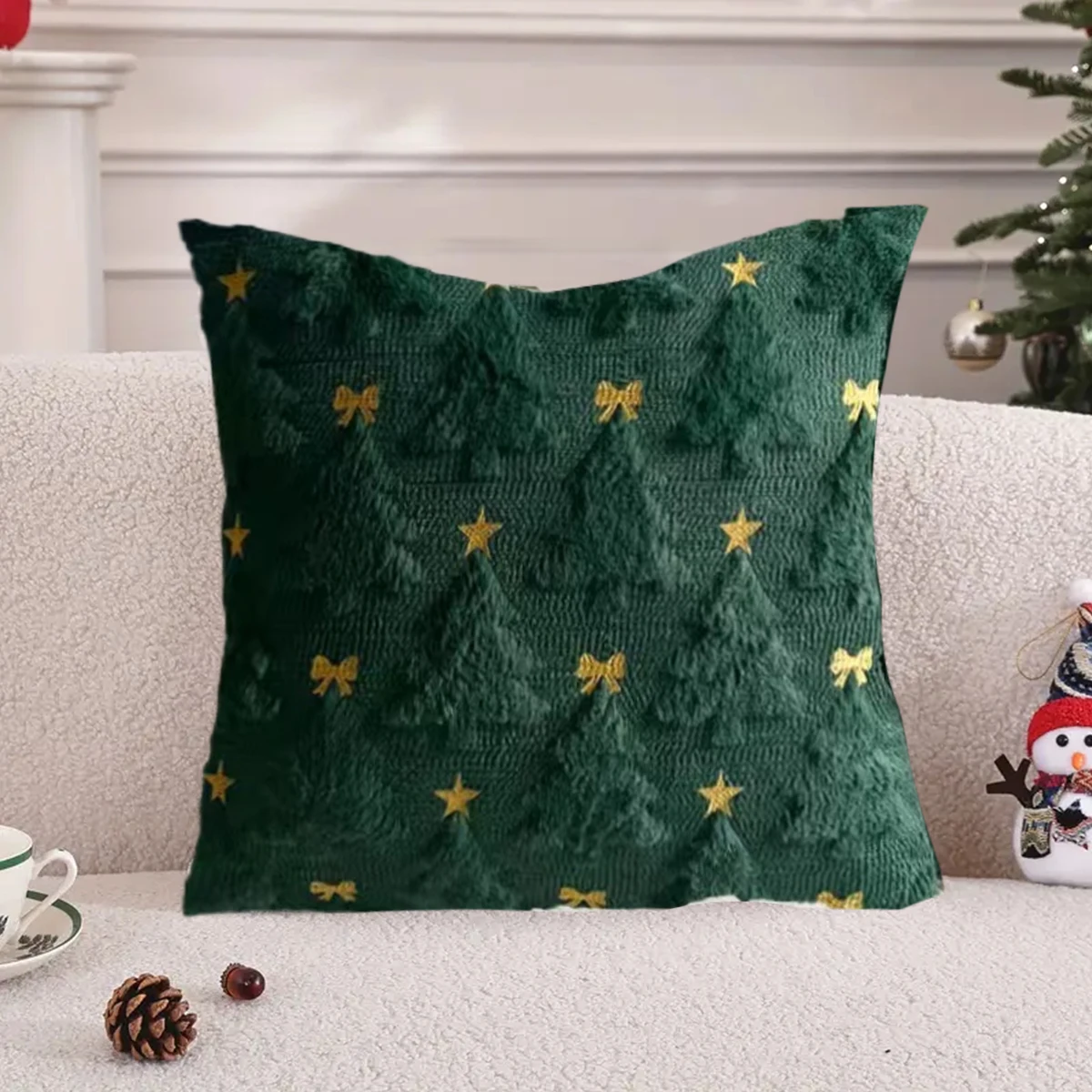1pc 3D plush Christmas tree Pillow Covers, plush Christmas tree pillowcase with golden stars and bowknot design -18x18 inch
