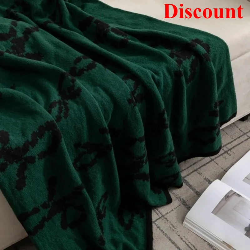 

2025 new deer plush knitted bow knitted blanket one blanket multi-purpose sofa air conditioner blanket