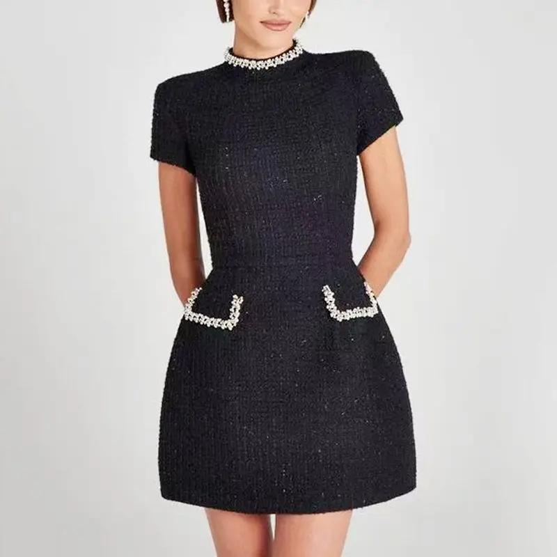 

Elegant Beaded Waist-Cinching Halter Neck Dress Women's Fashion Spring 2025 High Waist Short Skirt Zipper Closure Color