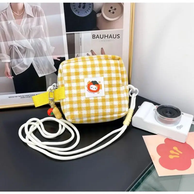 

Новая мини-сумка через плечо «Китти», портативная сумка для мгновенного хранения, милая модная сумка-тоут в клетку, универсальная сумка на запястье, держатель для помады