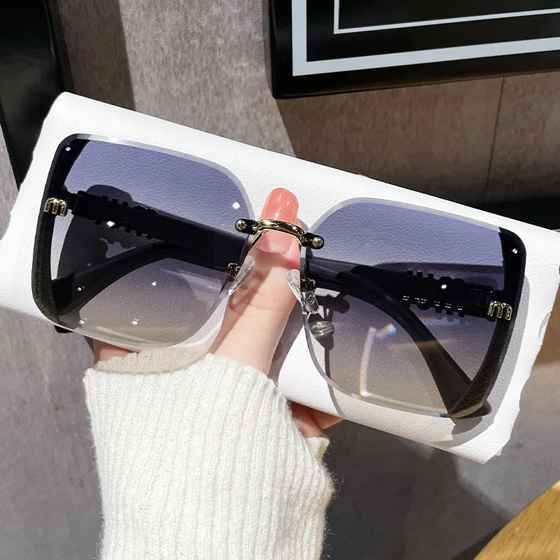 2024 new fashion trimmed sunglasses half frame high quality trend simple sunglasses for women with fine glitter(DS-1002)