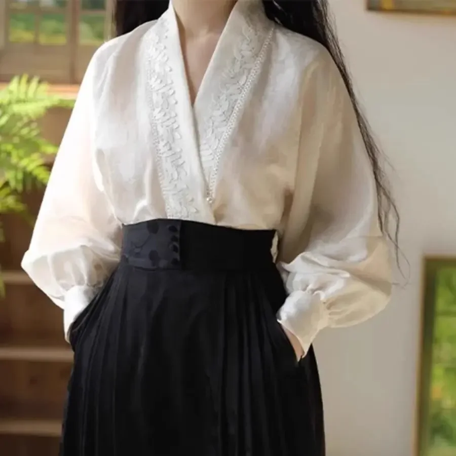 Heavy Industry White Pearl Button Three Dimensional Green Leaf Jacquard Long Sleeve Hanfu Top Women Autumn Winter Fashion Shirt