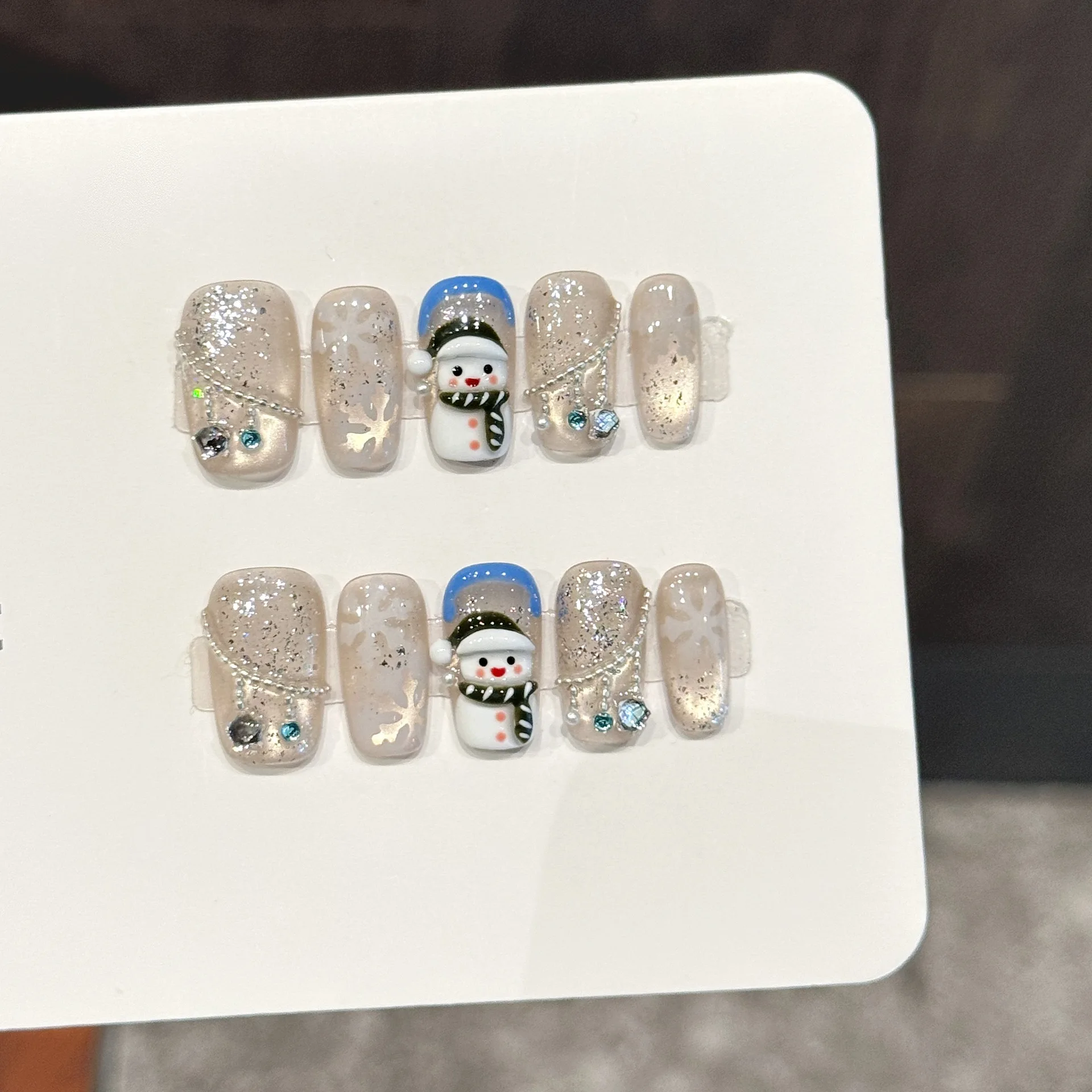 10pcs Cartoon Snowman Press On Nails Ice Transparent Square Shape Handmade False Nails Shiny Sequins Metal Chain Decor Fake Nail