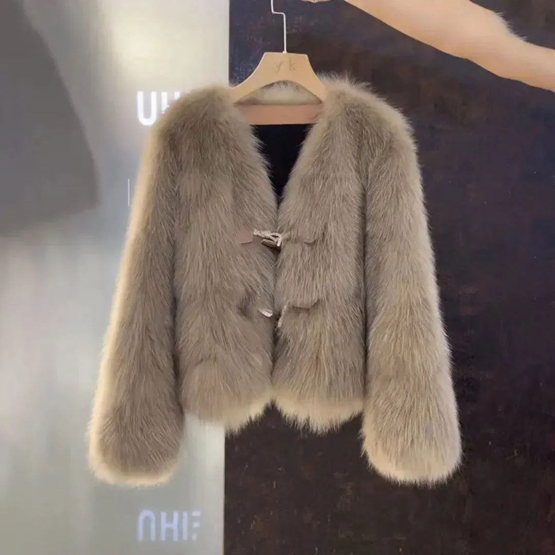 

Autumn Winter 2026 New V-Neck Horn Buckle Imitation Fox fur Coat Women Fashion Short Warm Fur Jacket Female Loose Outwear W1148