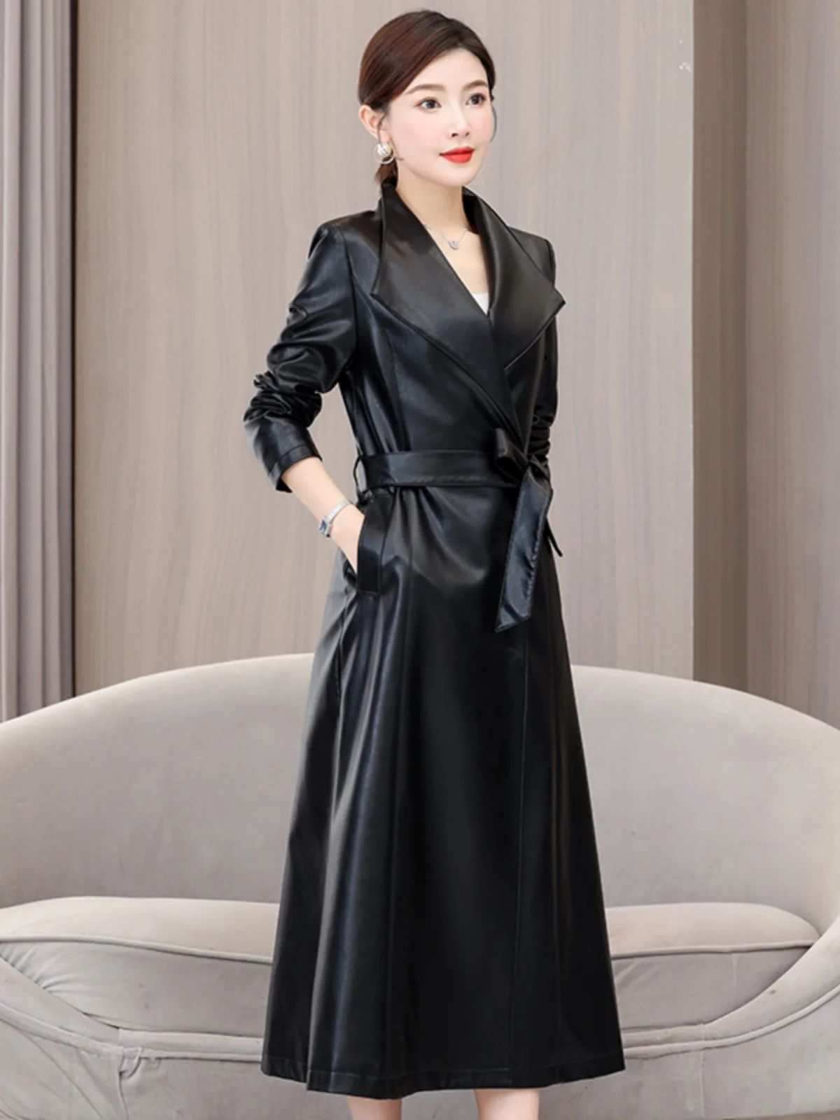 レディースミドル丈シープスキンレザージャケット2025秋新作オーバーニーベルト付きスリムフィットコートエレアウターウェア