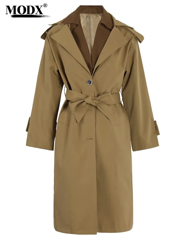 

[MODX] Khaki Color-block Belted Big Size Trench Women New Lapel Long Sleeve Windbreaker Fashion Tide Spring Autumn 2024