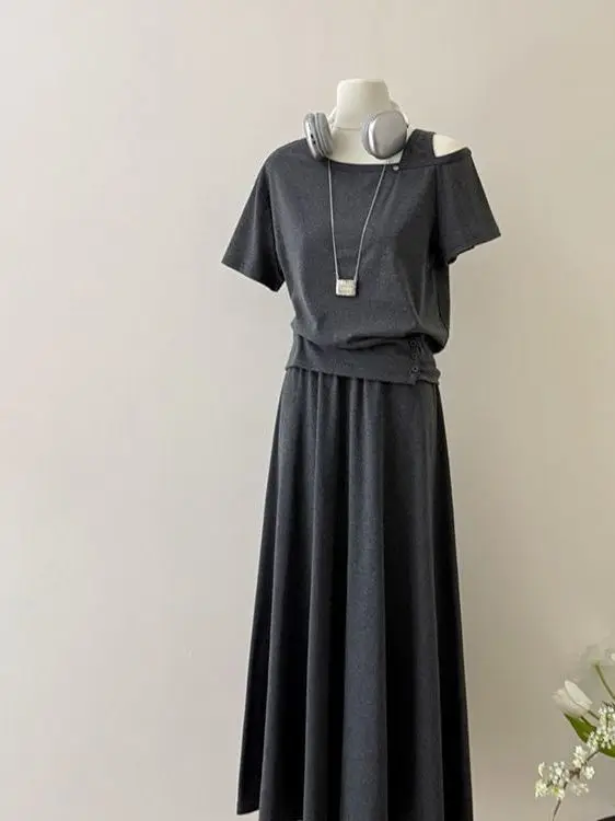 

Fashionable Korean Style High Waist Half Body Long Skirt Two Piece Set Short Sleeve T-Shirt Shoulder Bared Top And Skirt Ense...