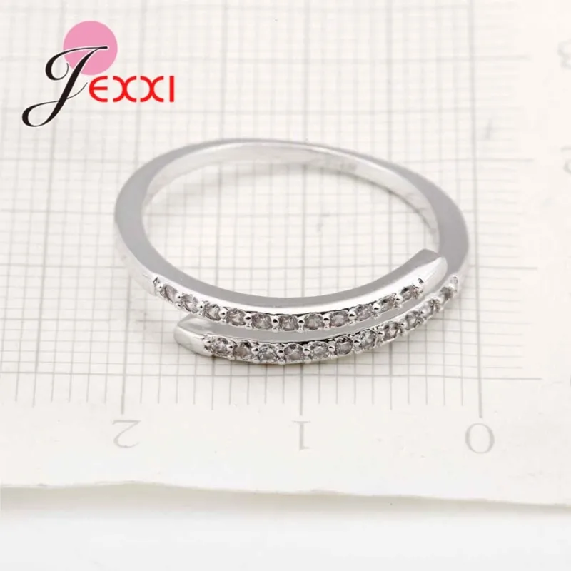 Wholesale Simpe Clear Rhinestone Rings For Women 925 Sterling Silver Jewelry Fashion Wedding Anniversary Ajustable Ring