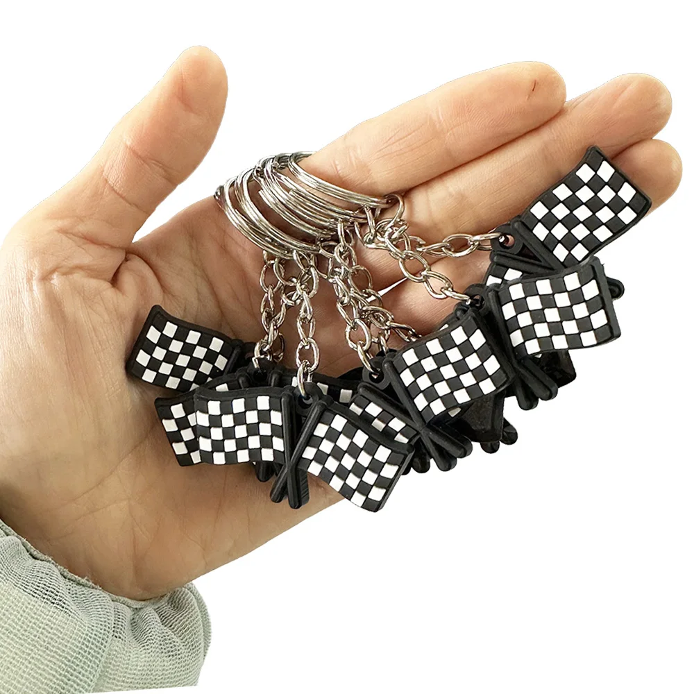 8 Stücke Rennwagen Schlüsselanhänger Silikon Schlüsselanhänger Babyparty Goodie Bag Füllstoffe Rennflagge PVC Schlüsselanhänger Rennwagen Geburtstag Party Supplie – Detail 3