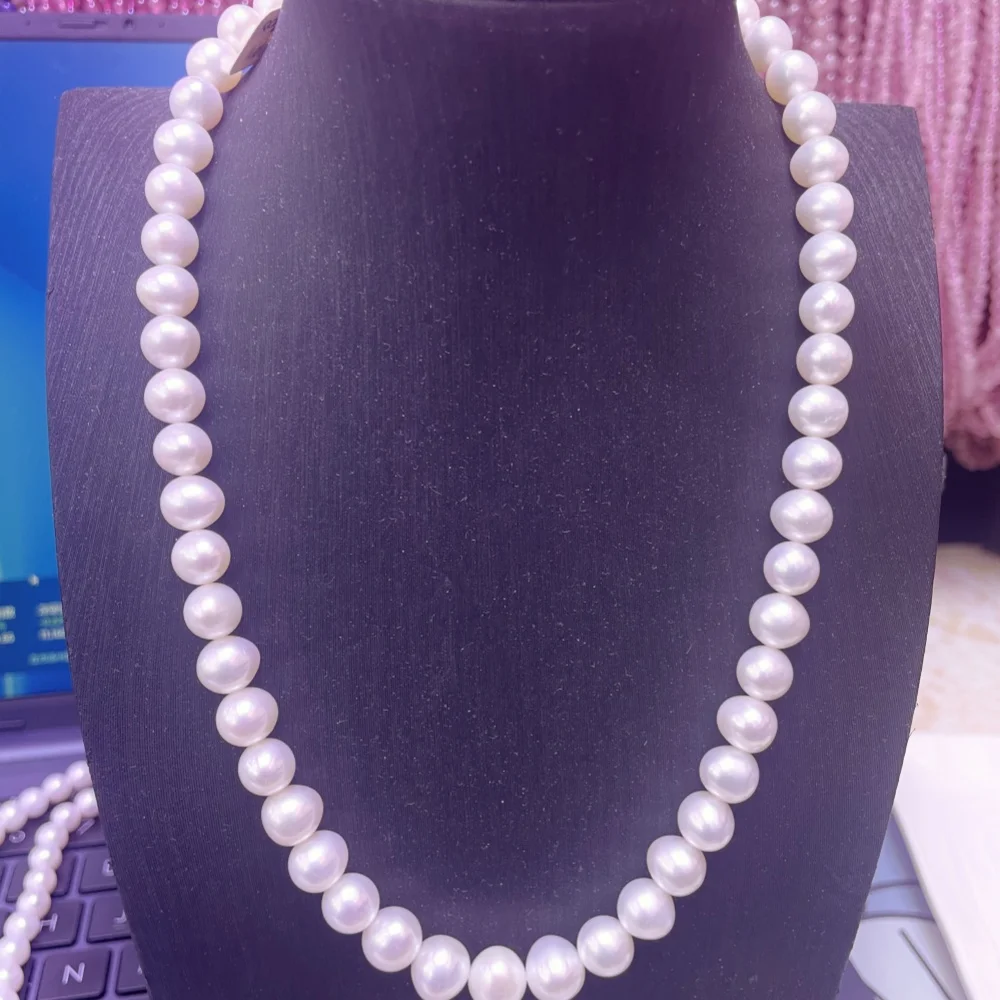 

Natural 9-10mm Pearl Necklace