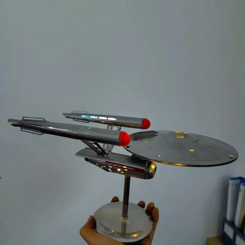 Model Display Star Trek Enterprise Flying Saucer Night Modern Elegant Ornaments Collectible 1:1000 Aircraft Light Starship Decor