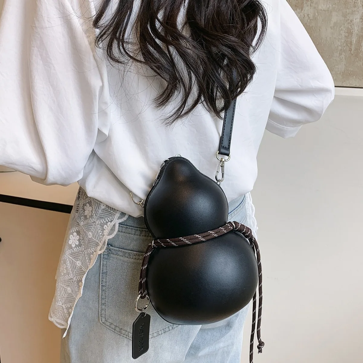 

2025 Solid Color Crossbody Bag for Women, Genuine Leather Multi-way Shoulder Purse, Vintage Chic Large Capacity Tote