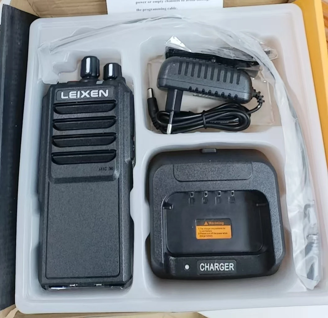 

Радио ПРИМЕЧАНИЕ UHF 400-480 МГц 25 Вт Передача радиолюбителя на большие расстояния 4000 мАч литий-ионный аккумулятор