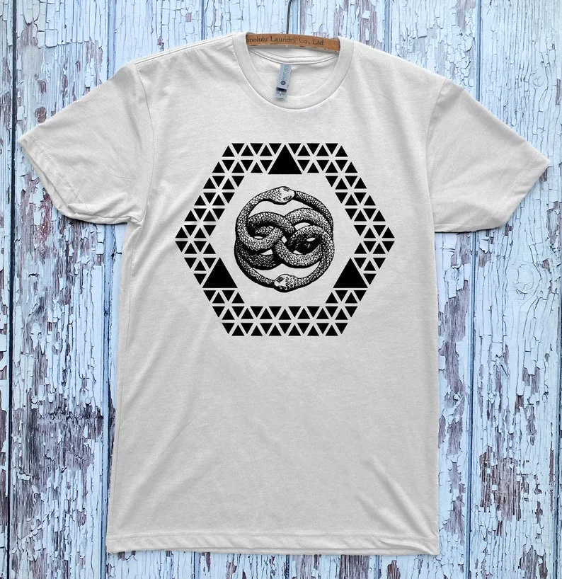 Camiseta universal OUROBOROS masculina e feminina Infinity Sagrado Geométrico Cinza Camiseta Serigrafada Auryn Camisetas