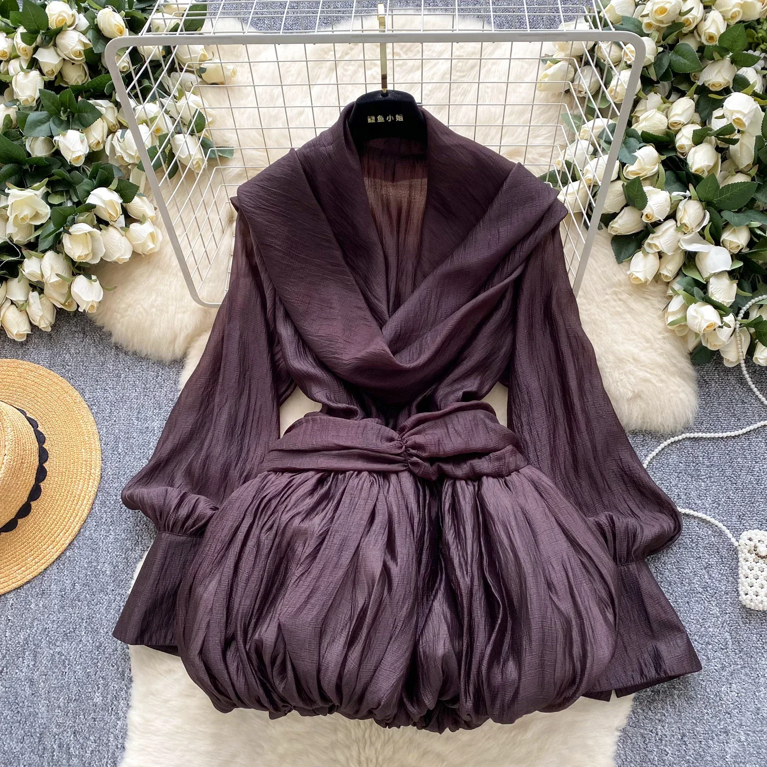 Drapierter Ausschnitt Neckholder Lace Up Schlanke Taille Kleid Französisch Stil Lässig Elegante Robe Europa Moda Ballkleid Knospe Solide Vestidos