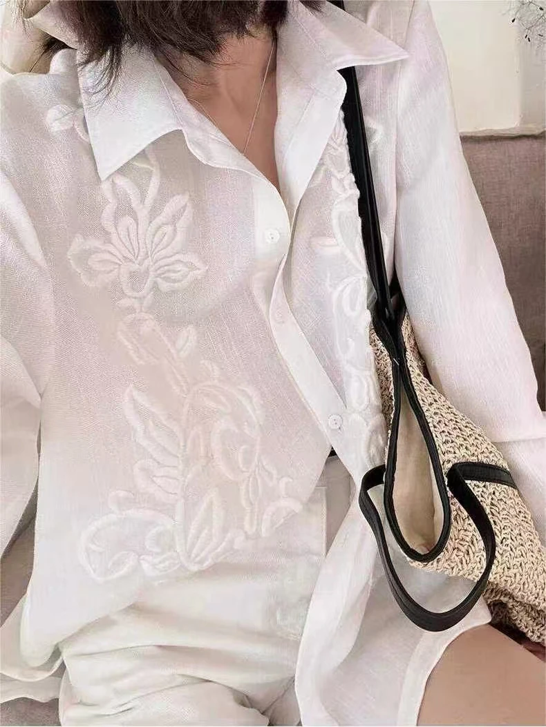 

Ele Embroidered Long Sve Loose Fit Casual irt for Women Spring 2025 New Sle Versatile Comfortable Commute Faion