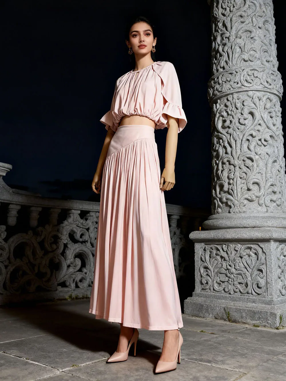 

Романтический и милый комплект из двух предметов в стиле пляжного отдыха 2026, новая короткая рубашка, комплект с юбкой с высокой талией для женщин