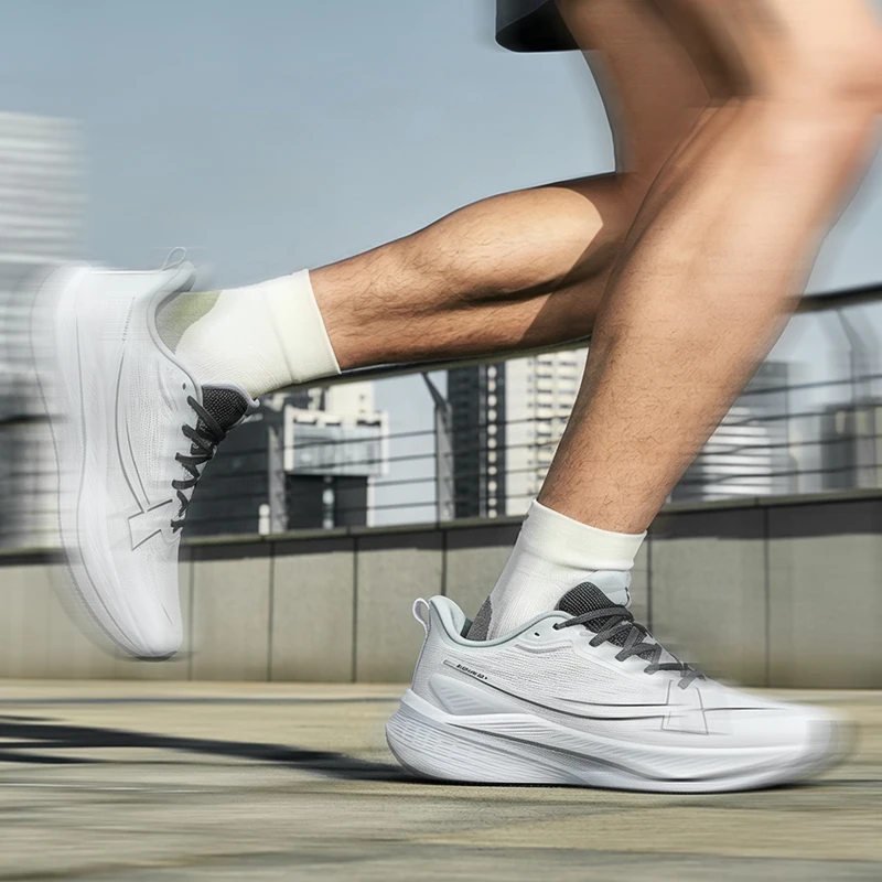 Xtep Zapatillas para correr para hombre 2000 km 3.0 2025 Primavera Zapatillas ligeras acolchadas resistentes al desgaste para entrenamiento y jogging 875119110032